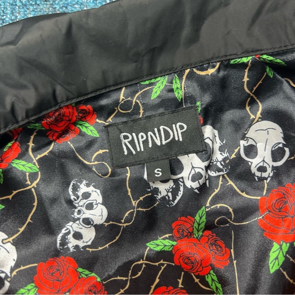 Rip n Dip Dead Roses Skeleton Jacket in Black - Picture 7 of 9